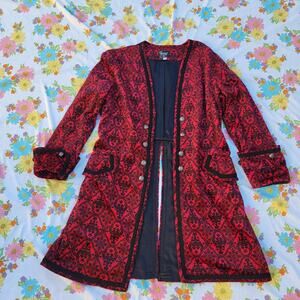 Shrine of hollywood velvet